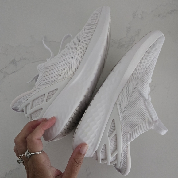 Kizik Athens Hands Free Knit Sneaker Slip On Laces White Women's Size 7.5 WIDE - Picture 8 of 8